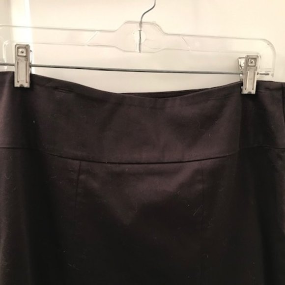 Embroidered Skirt with Peekaboo Lace Hem NWOT - Picture 3 of 11